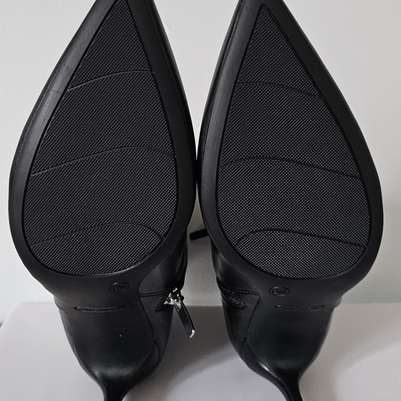 Nine West Black Heeled Boots - Picture 2 of 8
